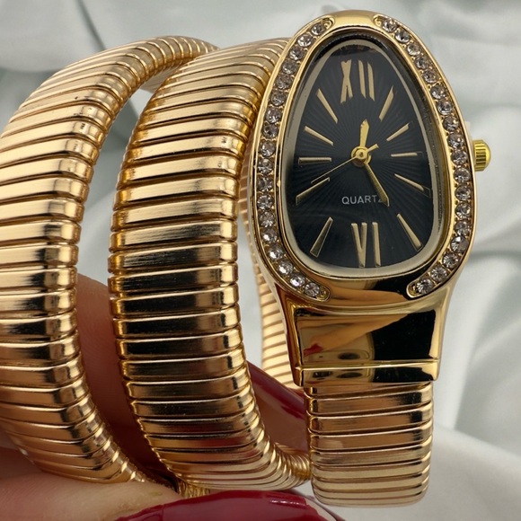 Serpentine Gold Snake Coil Wrap Watch - Crystal-Embellished Statement Watch - Picture 8 of 8